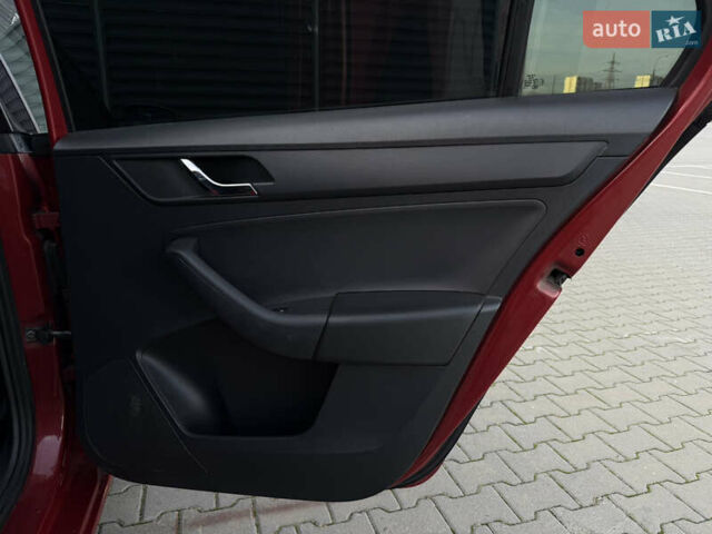 Красный Шкода Рапид, объемом двигателя 1.6 л и пробегом 333 тыс. км за 6500 $, фото 22 на Automoto.ua