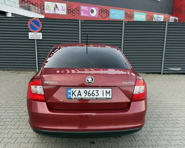 Красный Шкода Рапид, объемом двигателя 1.6 л и пробегом 333 тыс. км за 6500 $, фото 5 на Automoto.ua
