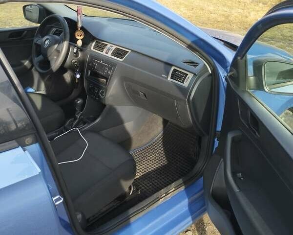 Шкода Рапід, об'ємом двигуна 1.2 л та пробігом 214 тис. км за 5600 $, фото 8 на Automoto.ua