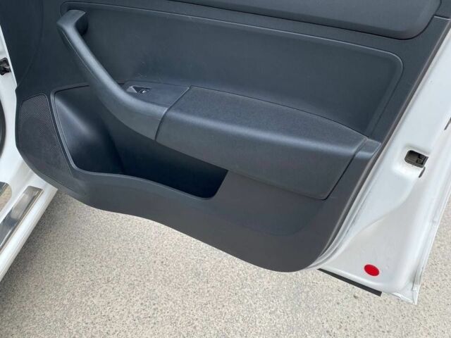 Шкода Рапид, объемом двигателя 0 л и пробегом 207 тыс. км за 7500 $, фото 1 на Automoto.ua