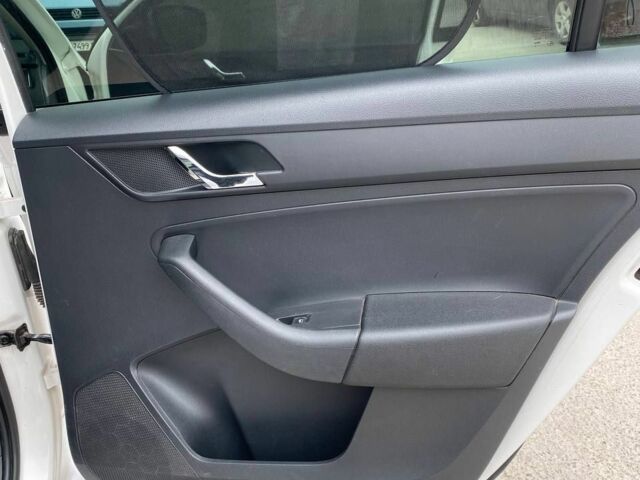 Шкода Рапид, объемом двигателя 0 л и пробегом 207 тыс. км за 7500 $, фото 5 на Automoto.ua