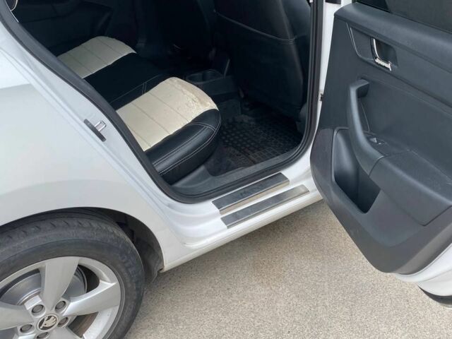 Шкода Рапид, объемом двигателя 0 л и пробегом 207 тыс. км за 7500 $, фото 3 на Automoto.ua