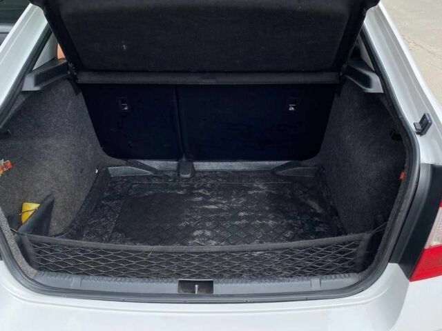 Шкода Рапид, объемом двигателя 0 л и пробегом 207 тыс. км за 7500 $, фото 7 на Automoto.ua