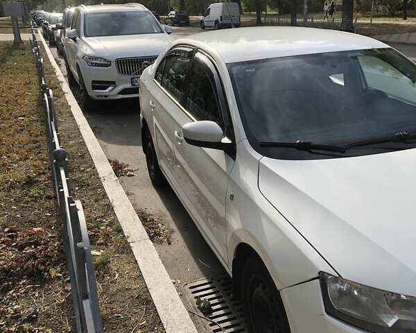 Шкода Рапід, об'ємом двигуна 1.6 л та пробігом 243 тис. км за 6900 $, фото 4 на Automoto.ua
