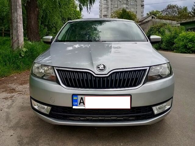 Шкода Рапід, об'ємом двигуна 1.2 л та пробігом 153 тис. км за 7100 $, фото 4 на Automoto.ua