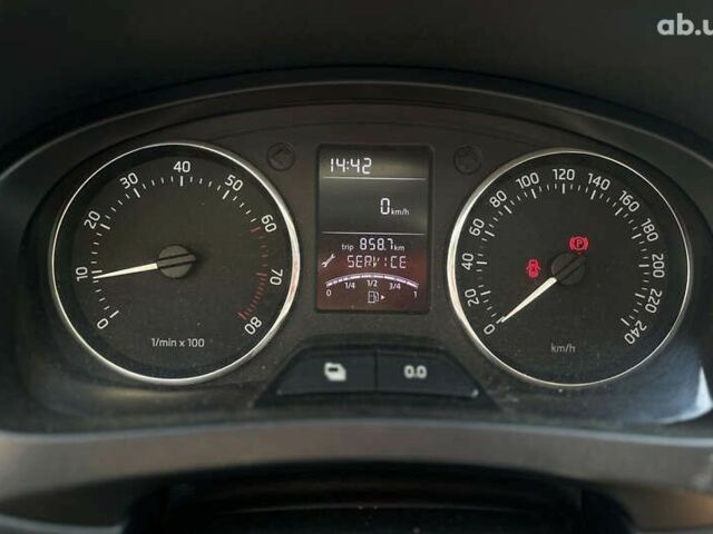 Шкода Рапид, объемом двигателя 1.6 л и пробегом 146 тыс. км за 6500 $, фото 17 на Automoto.ua