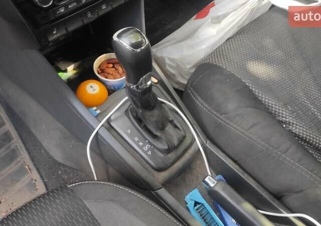 Шкода Рапид, объемом двигателя 1.6 л и пробегом 265 тыс. км за 8300 $, фото 7 на Automoto.ua