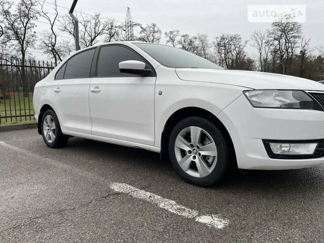 Шкода Рапид, объемом двигателя 1.6 л и пробегом 240 тыс. км за 8800 $, фото 13 на Automoto.ua