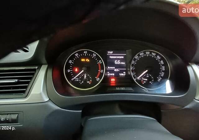 Шкода Рапід, об'ємом двигуна 1.2 л та пробігом 225 тис. км за 8400 $, фото 9 на Automoto.ua