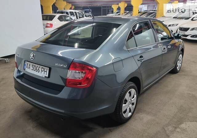 Шкода Рапід, об'ємом двигуна 1.2 л та пробігом 184 тис. км за 7600 $, фото 5 на Automoto.ua