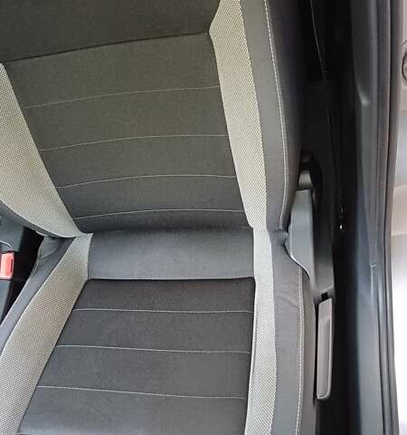 Шкода Рапід, об'ємом двигуна 1.2 л та пробігом 225 тис. км за 8400 $, фото 10 на Automoto.ua