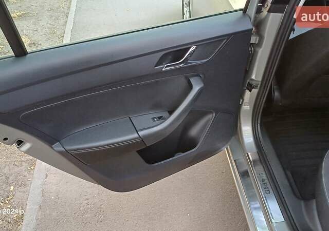 Шкода Рапід, об'ємом двигуна 1.2 л та пробігом 225 тис. км за 8400 $, фото 15 на Automoto.ua