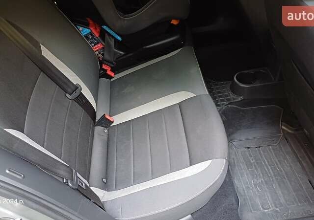 Шкода Рапід, об'ємом двигуна 1.2 л та пробігом 225 тис. км за 8400 $, фото 11 на Automoto.ua