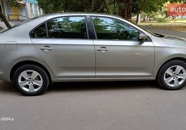 Шкода Рапід, об'ємом двигуна 1.2 л та пробігом 225 тис. км за 8400 $, фото 2 на Automoto.ua