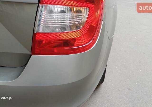 Шкода Рапід, об'ємом двигуна 1.2 л та пробігом 225 тис. км за 8400 $, фото 17 на Automoto.ua