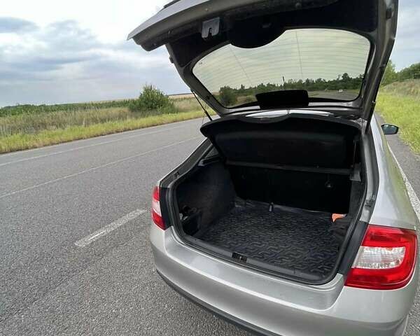 Сірий Шкода Рапід, об'ємом двигуна 1.2 л та пробігом 197 тис. км за 7200 $, фото 54 на Automoto.ua