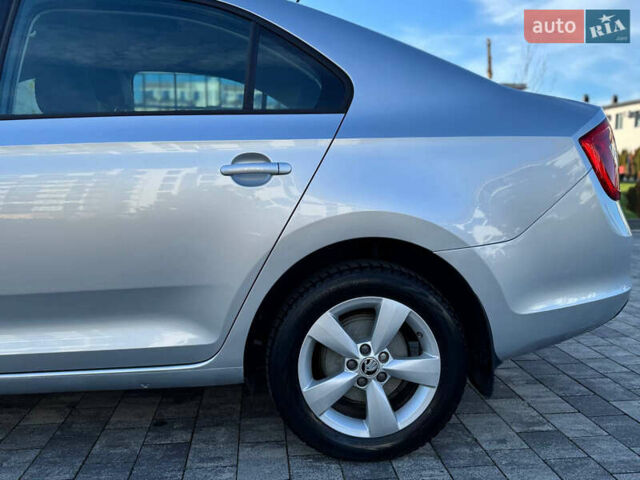 Серый Шкода Рапид, объемом двигателя 1.2 л и пробегом 68 тыс. км за 8300 $, фото 9 на Automoto.ua