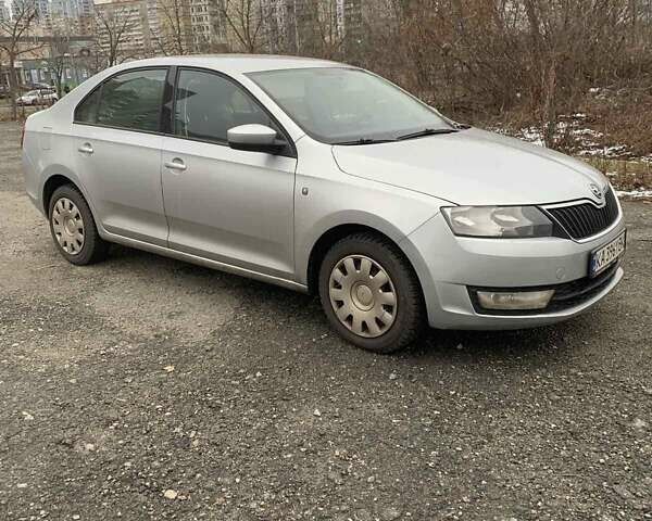 Серый Шкода Рапид, объемом двигателя 1.6 л и пробегом 213 тыс. км за 7000 $, фото 4 на Automoto.ua