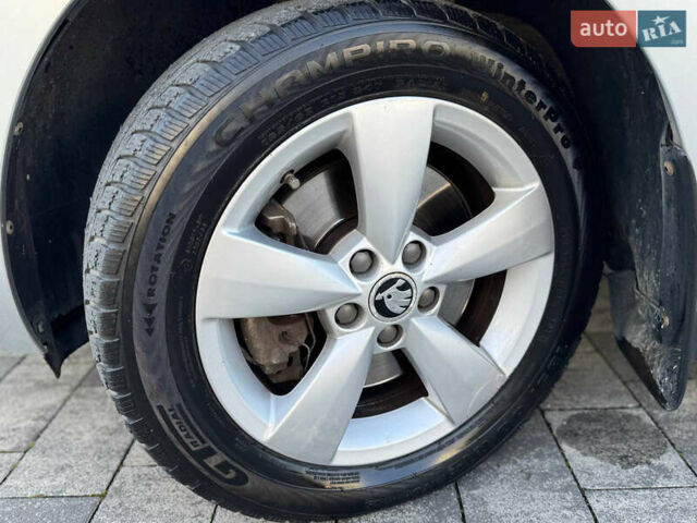 Серый Шкода Рапид, объемом двигателя 1.2 л и пробегом 68 тыс. км за 8300 $, фото 22 на Automoto.ua