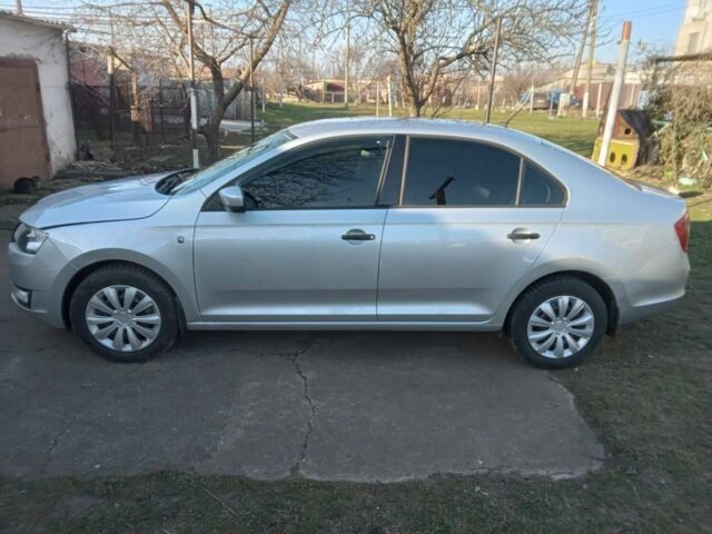 Серый Шкода Рапид, объемом двигателя 1.6 л и пробегом 84 тыс. км за 8600 $, фото 3 на Automoto.ua