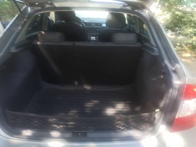 Серый Шкода Рапид, объемом двигателя 0 л и пробегом 1 тыс. км за 6500 $, фото 5 на Automoto.ua