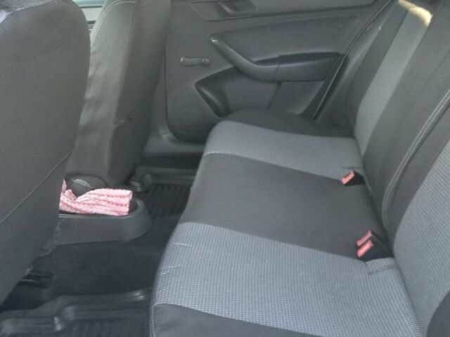 Серый Шкода Рапид, объемом двигателя 1.6 л и пробегом 84 тыс. км за 8600 $, фото 7 на Automoto.ua