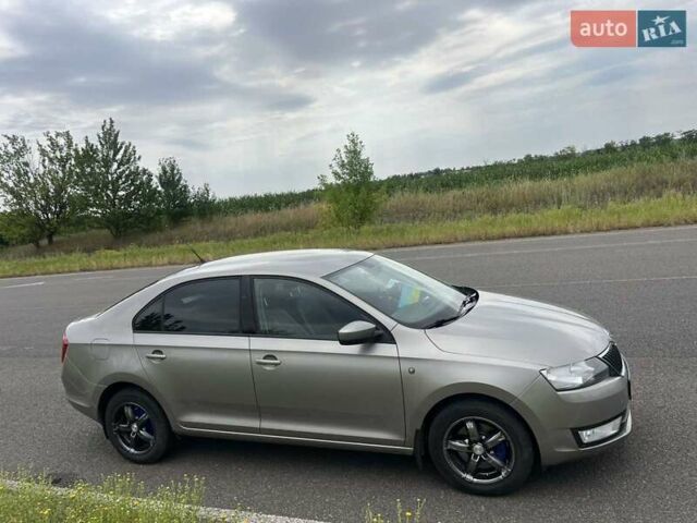 Сірий Шкода Рапід, об'ємом двигуна 1.2 л та пробігом 197 тис. км за 7200 $, фото 10 на Automoto.ua