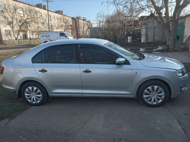 Серый Шкода Рапид, объемом двигателя 1.6 л и пробегом 84 тыс. км за 8600 $, фото 1 на Automoto.ua