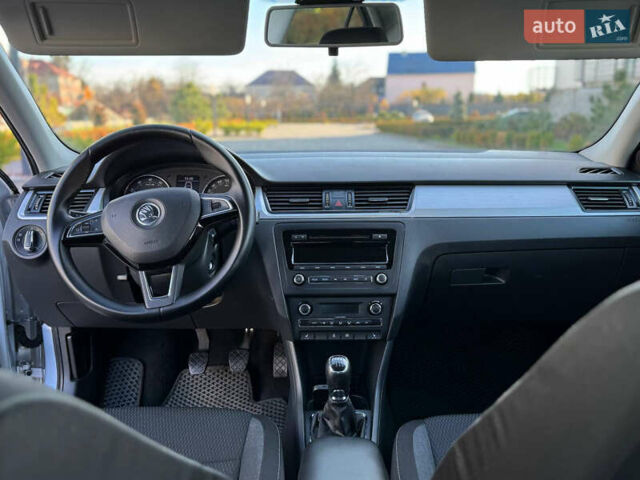 Серый Шкода Рапид, объемом двигателя 1.2 л и пробегом 68 тыс. км за 8300 $, фото 15 на Automoto.ua