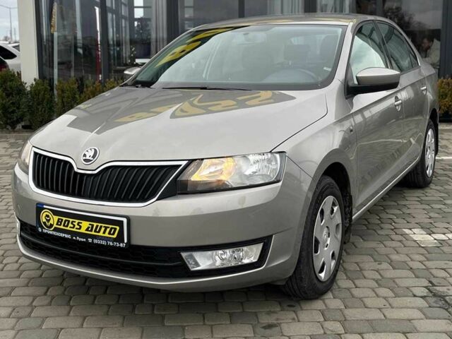 Сірий Шкода Рапід, об'ємом двигуна 0 л та пробігом 154 тис. км за 7600 $, фото 2 на Automoto.ua