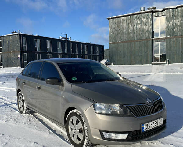 Серый Шкода Рапид, объемом двигателя 1.2 л и пробегом 120 тыс. км за 7300 $, фото 5 на Automoto.ua