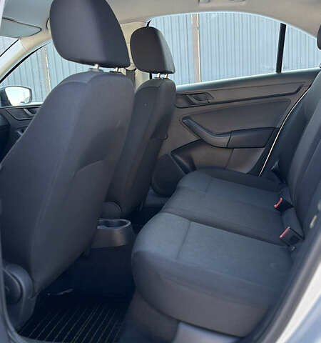 Серый Шкода Рапид, объемом двигателя 1.6 л и пробегом 242 тыс. км за 6999 $, фото 22 на Automoto.ua