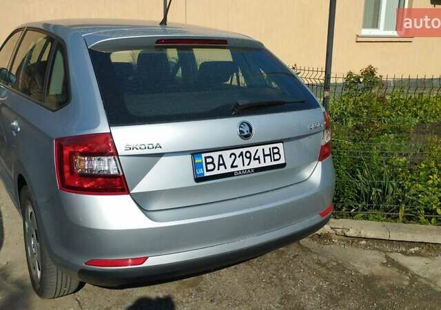 Серый Шкода Рапид, объемом двигателя 1.6 л и пробегом 111 тыс. км за 14500 $, фото 6 на Automoto.ua