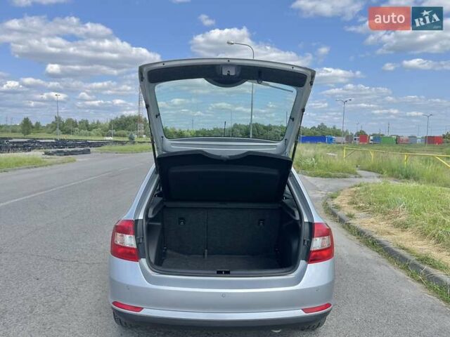 Сірий Шкода Рапід, об'ємом двигуна 1.2 л та пробігом 165 тис. км за 7800 $, фото 18 на Automoto.ua