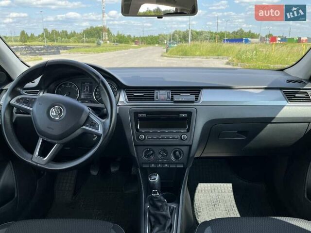 Сірий Шкода Рапід, об'ємом двигуна 1.2 л та пробігом 165 тис. км за 7800 $, фото 30 на Automoto.ua