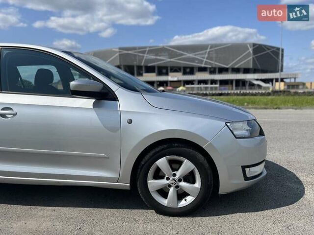 Сірий Шкода Рапід, об'ємом двигуна 1.2 л та пробігом 165 тис. км за 7800 $, фото 23 на Automoto.ua