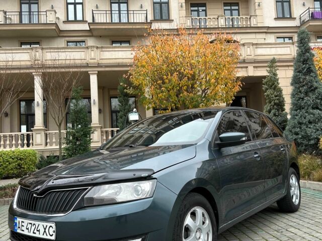 Серый Шкода Рапид, объемом двигателя 1.6 л и пробегом 215 тыс. км за 6500 $, фото 3 на Automoto.ua