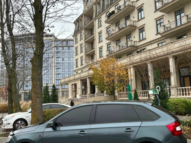 Серый Шкода Рапид, объемом двигателя 1.6 л и пробегом 215 тыс. км за 6500 $, фото 4 на Automoto.ua