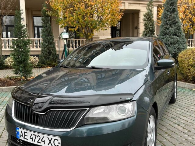 Серый Шкода Рапид, объемом двигателя 1.6 л и пробегом 215 тыс. км за 6500 $, фото 1 на Automoto.ua