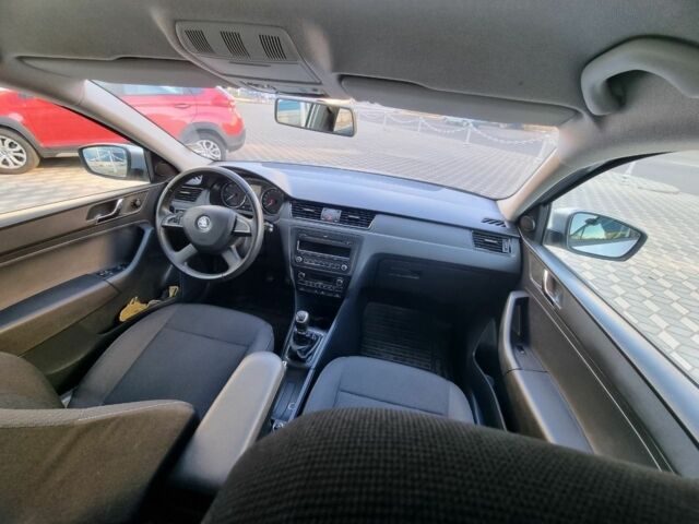 Серый Шкода Рапид, объемом двигателя 0 л и пробегом 59 тыс. км за 9200 $, фото 9 на Automoto.ua