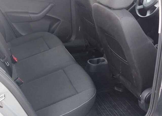 Серый Шкода Рапид, объемом двигателя 0 л и пробегом 59 тыс. км за 9200 $, фото 4 на Automoto.ua