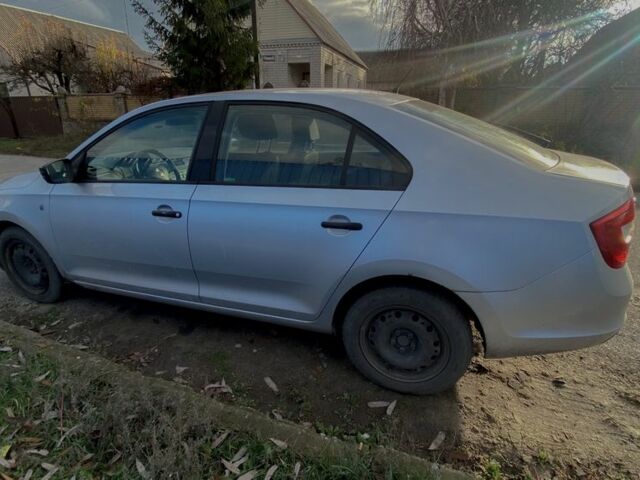 Серый Шкода Рапид, объемом двигателя 1.6 л и пробегом 245 тыс. км за 7000 $, фото 3 на Automoto.ua