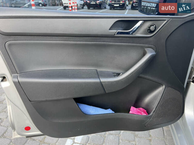 Серый Шкода Рапид, объемом двигателя 1.6 л и пробегом 305 тыс. км за 8000 $, фото 19 на Automoto.ua