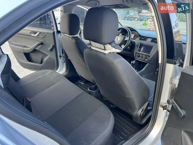 Серый Шкода Рапид, объемом двигателя 1.6 л и пробегом 305 тыс. км за 8000 $, фото 23 на Automoto.ua