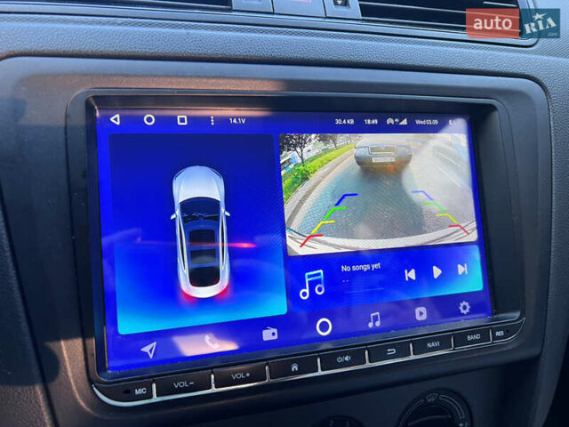 Серый Шкода Рапид, объемом двигателя 1.6 л и пробегом 305 тыс. км за 8000 $, фото 33 на Automoto.ua