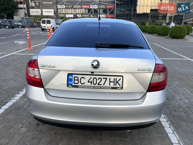 Серый Шкода Рапид, объемом двигателя 1.6 л и пробегом 305 тыс. км за 8000 $, фото 12 на Automoto.ua