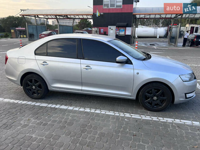 Серый Шкода Рапид, объемом двигателя 1.6 л и пробегом 305 тыс. км за 8000 $, фото 4 на Automoto.ua