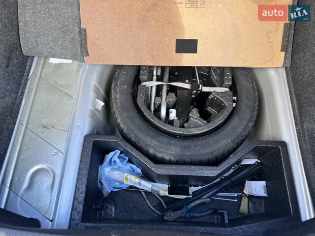 Серый Шкода Рапид, объемом двигателя 1.6 л и пробегом 305 тыс. км за 8000 $, фото 25 на Automoto.ua