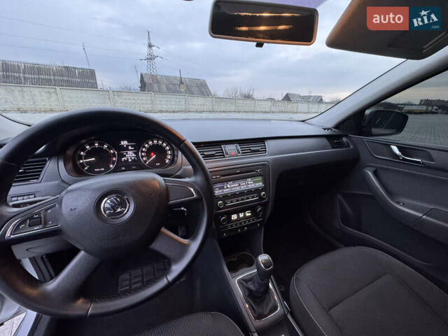 Серый Шкода Рапид, объемом двигателя 1.2 л и пробегом 235 тыс. км за 6999 $, фото 20 на Automoto.ua