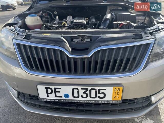 Серый Шкода Рапид, объемом двигателя 1.2 л и пробегом 183 тыс. км за 7300 $, фото 14 на Automoto.ua